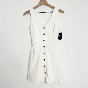 iZ BYER White Women Button Small Dress Brand New